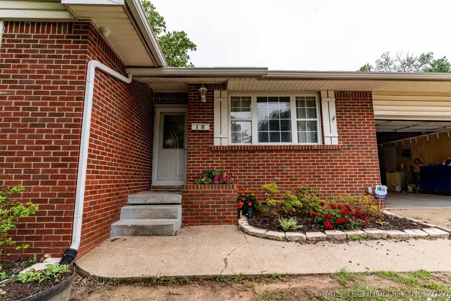18 S Meadowhill Drive, Bristow, OK 74010 - #3