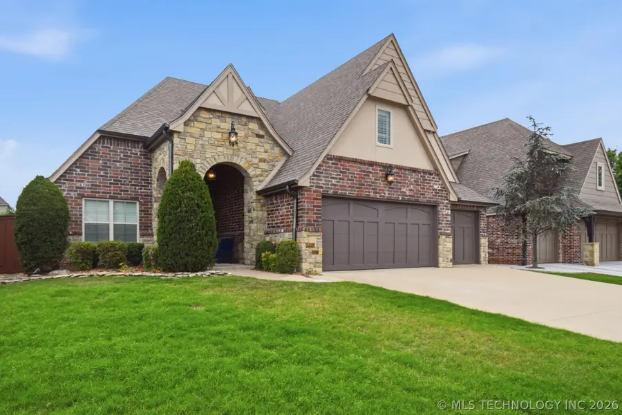 10340 E 121st Street S, Bixby, OK 74008 - #2