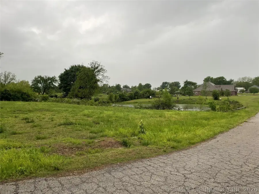 9154 Pine Creek Street, Catoosa, OK 74015 - #3