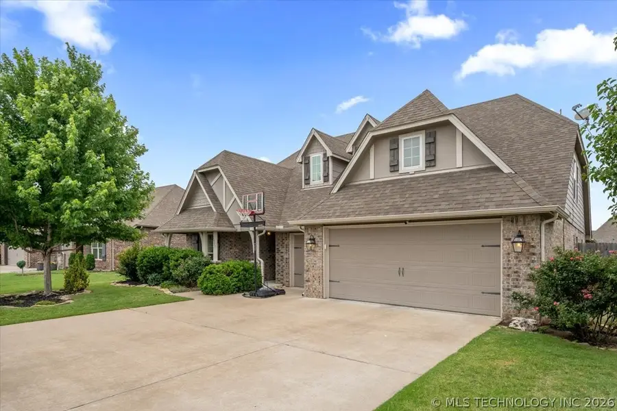 15517 E 87th Place N, Owasso, OK 74055 - #2