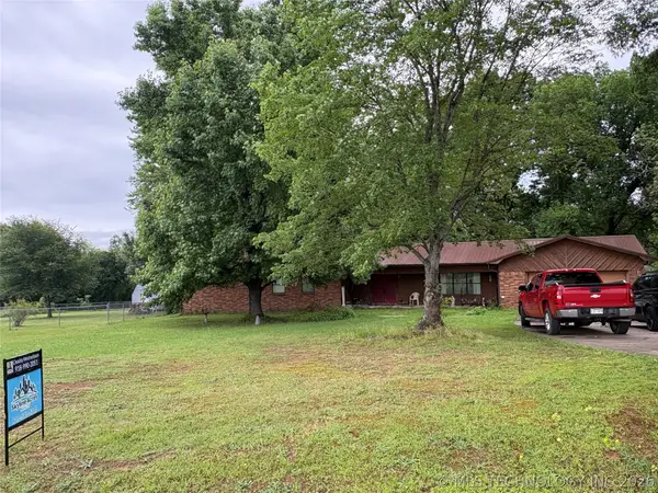 207 Ford Lane, Pocola, OK 74902