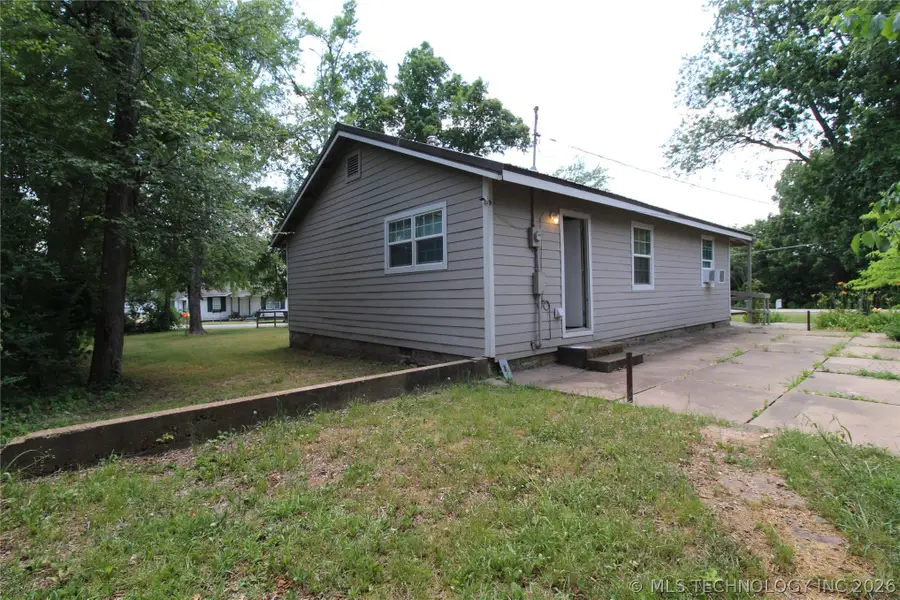 747 S Bluff Avenue, Tahlequah, OK 74464 - #3