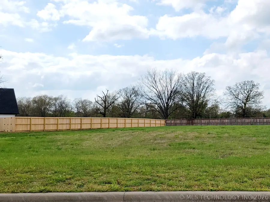 917 Edge Water Boulevard, Tahlequah, OK 74464 - #2