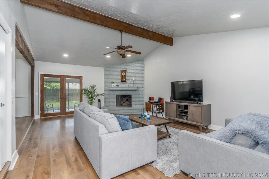805 W Albuquerque Street, Broken Arrow, OK 74011 - #3