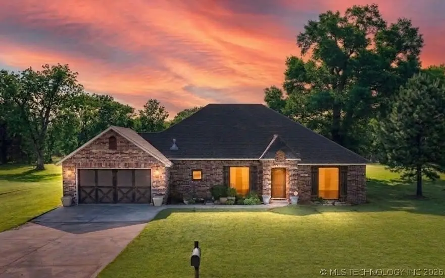 2102 N Peaceful Lane, Stigler, OK 74462 - #1