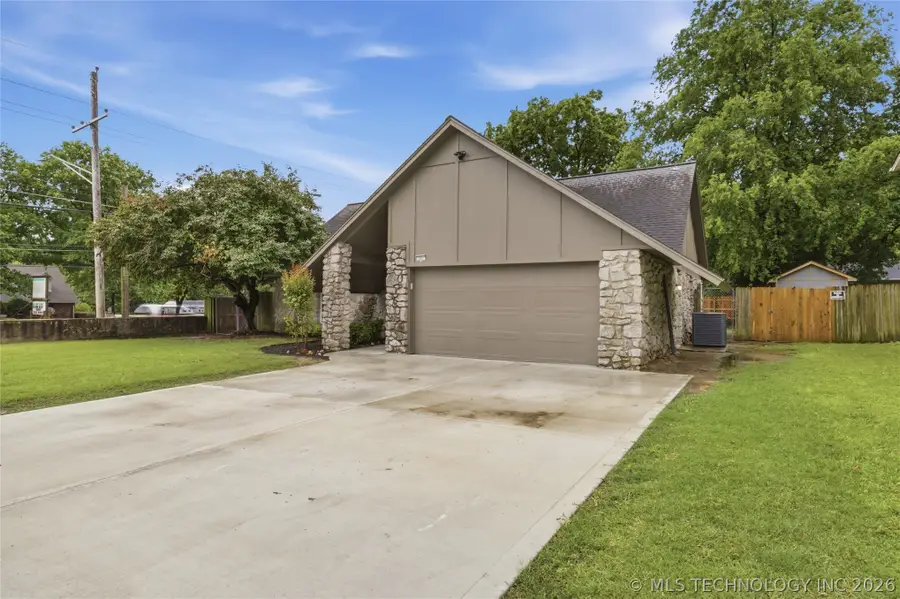 701 W Boston Street, Broken Arrow, OK 74012 - #3