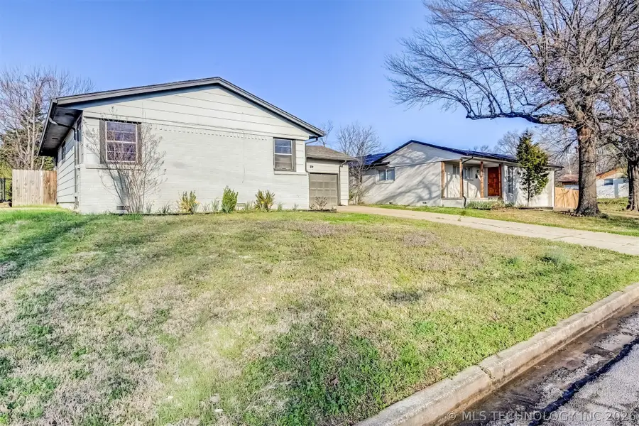 2710 S Hudson Place, Tulsa, OK 74114 - #2