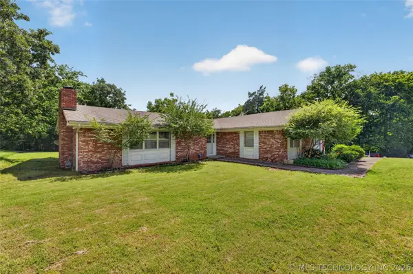220 E 20th Street, Okmulgee, OK 74447