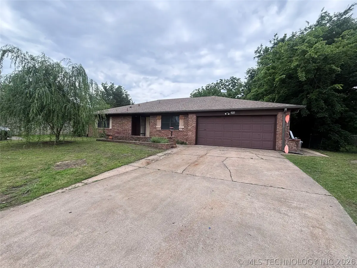 10826 E 26th Place, Tulsa, OK 74129 - #1