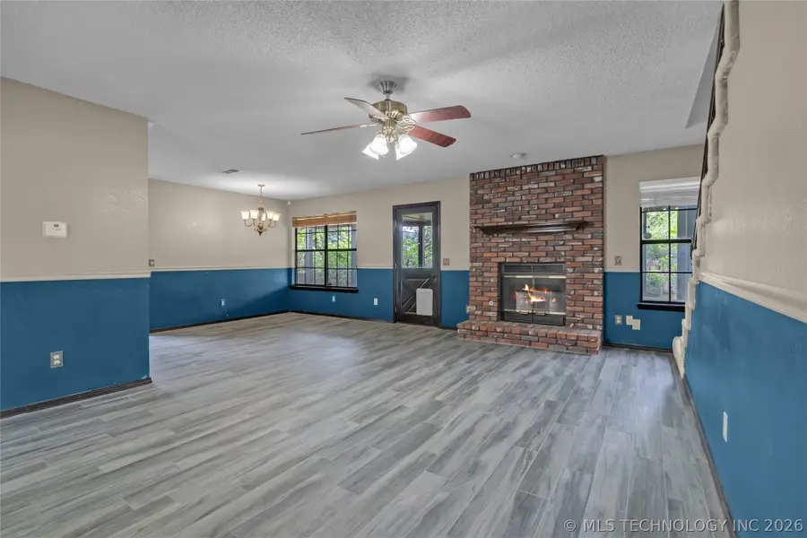 8819 S 74th East Avenue, Tulsa, OK 74133 - #2