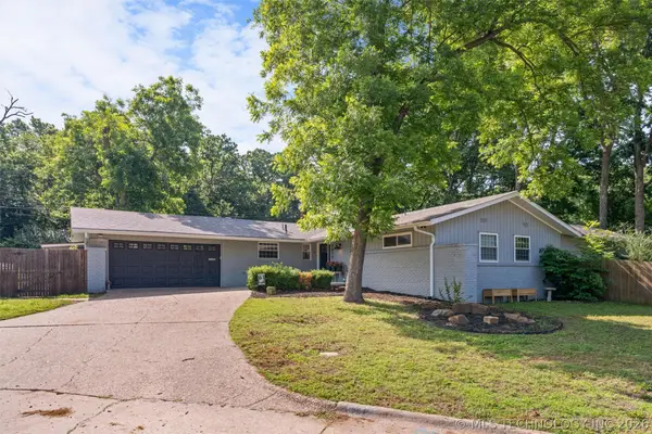 2811 Evergreen Court, Bartlesville, OK 74006