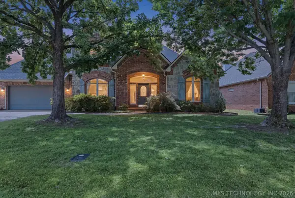 9818 E 83rd Place, Tulsa, OK 74133