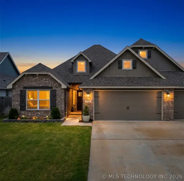 12420 S Oxford Avenue, Bixby, OK 74008