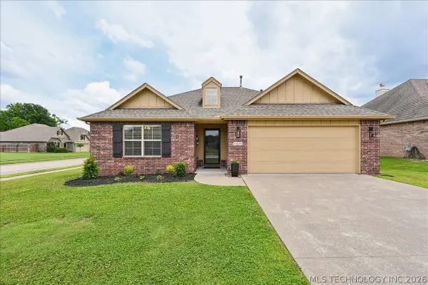 2425 S Oak Avenue, Broken Arrow, OK 74012