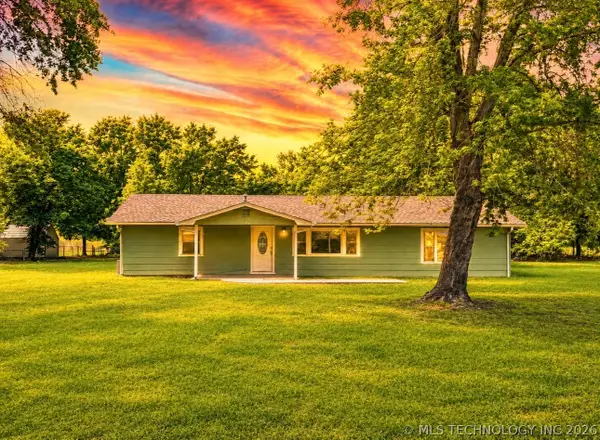 106 E Elk Road, Whitefield, OK 74472