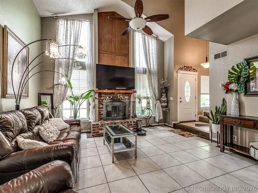 13033 E 28th Place, Tulsa, OK 74134 - #2