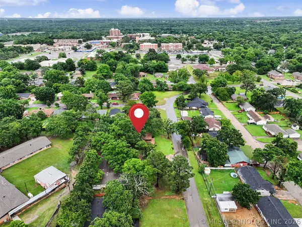 1010 Waco Street, Durant, OK 74701