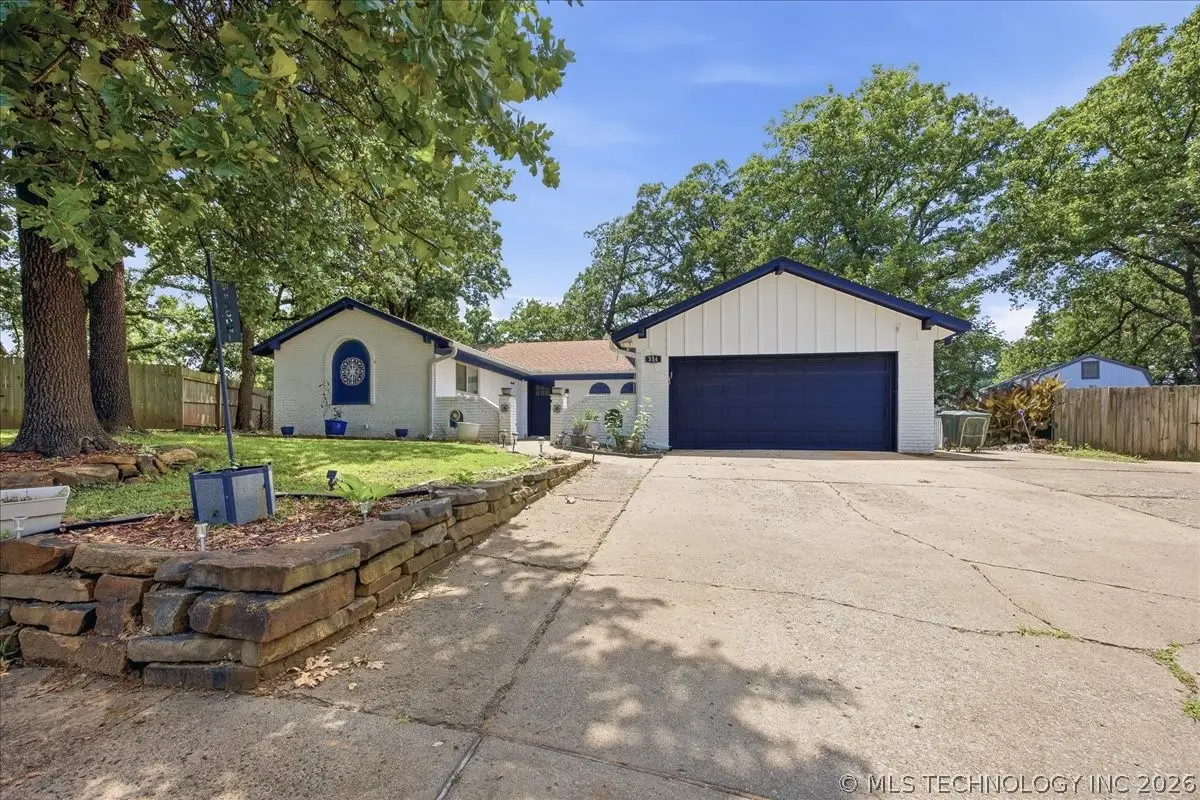 334 Spruce Court, Sand Springs, OK 74063 - #1