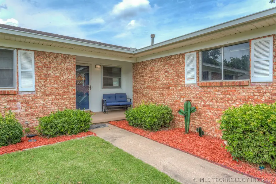 2416 S Hickory Avenue, Broken Arrow, OK 74012 - #2