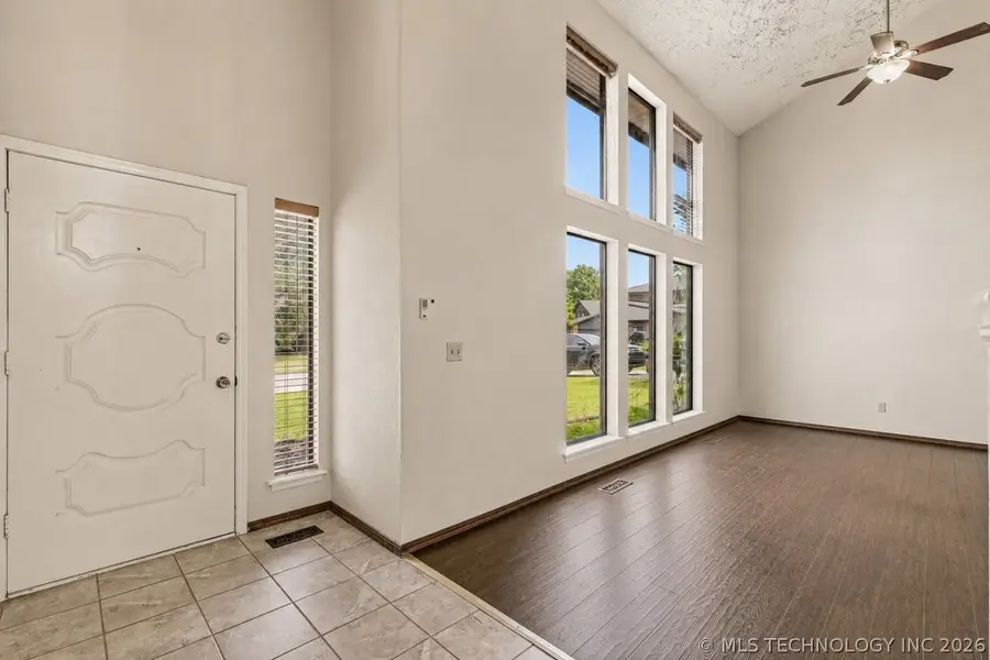 2213 W Knoxville Street, Broken Arrow, OK 74012 - #3