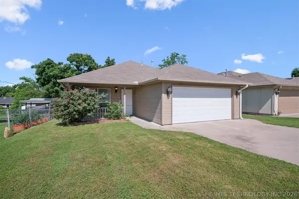 535 S Chickasaw Avenue, Claremore, OK 74017