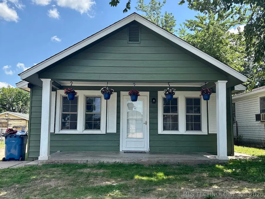 1121 E Walnut Street, Cushing, OK 74023 - #2