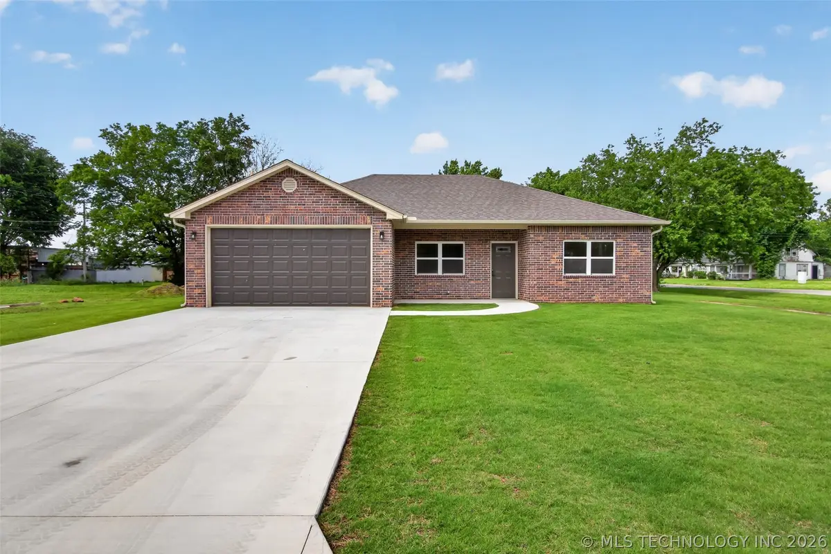400 Vine Street, Chelsea, OK 74016 - #1