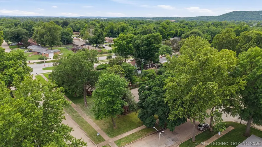 1708 E 60th Place, Tulsa, OK 74105 - #3