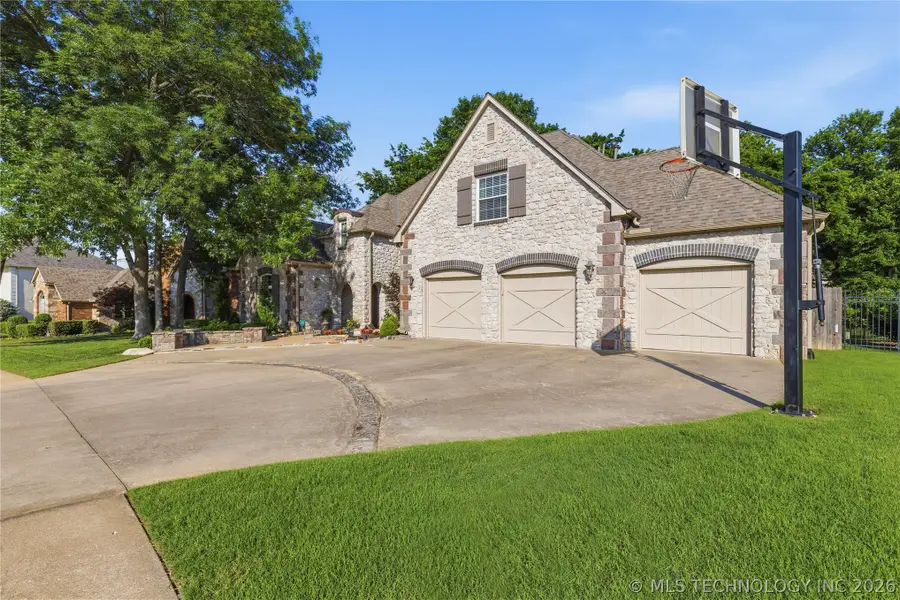 3609 S Sequoia Avenue, Broken Arrow, OK 74011 - #3