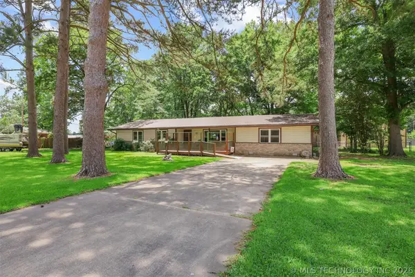 105 Maple, Broken Bow, OK 74728