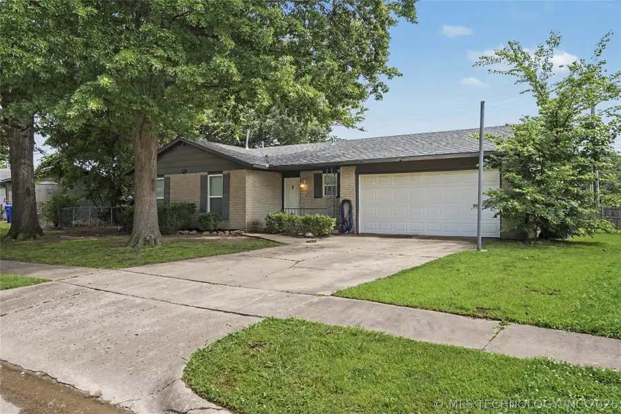 901 W Galveston Street, Broken Arrow, OK 74012 - #2