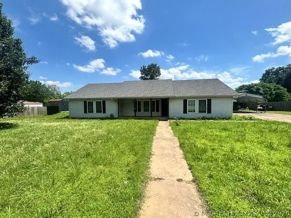 406 Eagle Rock Road, Muldrow, OK 74948