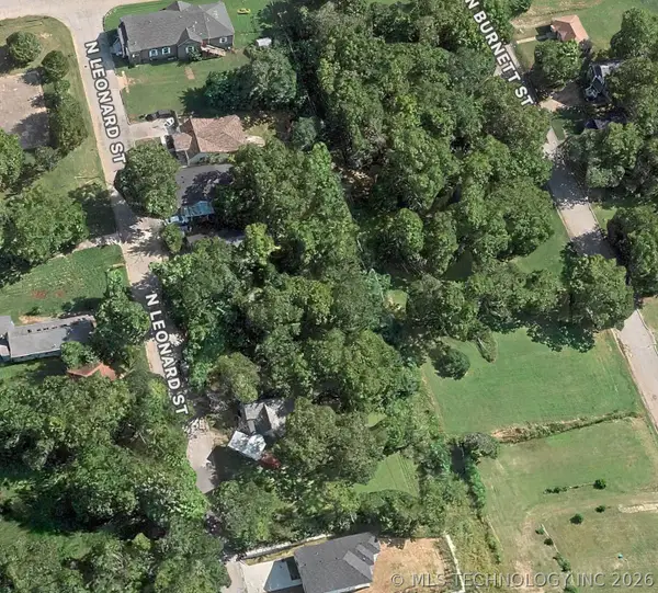 225 N Leonard Street, Sapulpa, OK 74066