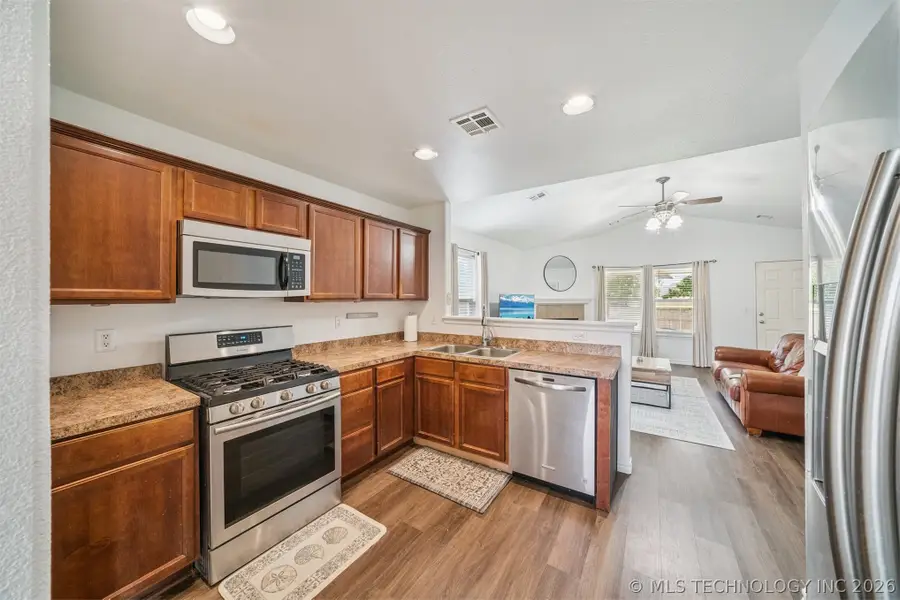 6618 E 130th Place S, Bixby, OK 74008 - #3