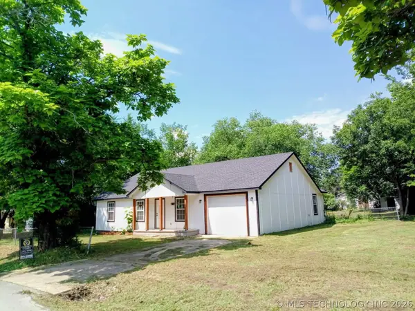 714 Cedar Lane, Okmulgee, OK 74447