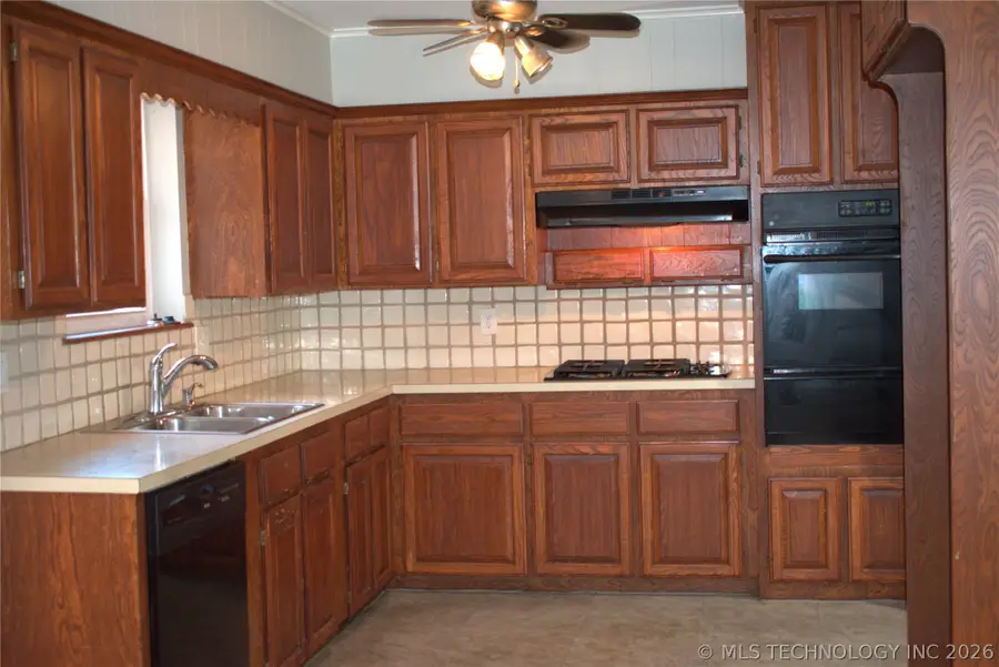 10904 E 26th Street, Tulsa, OK 74129 - #2