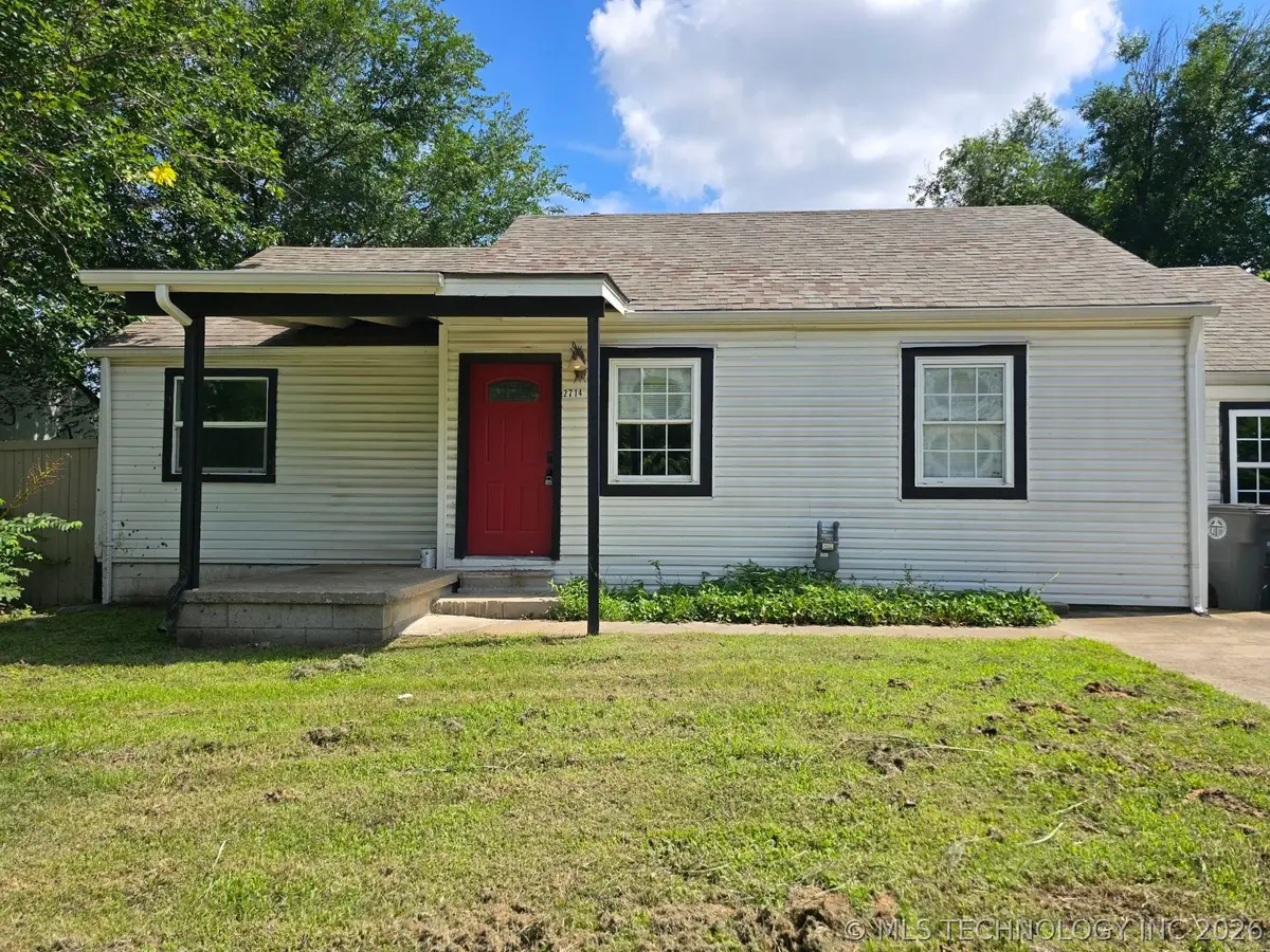 2714 E Newton Place, Tulsa, OK 74110 - #1