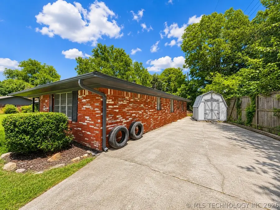 824 Virginia Lane, Ardmore, OK 73401 - #2