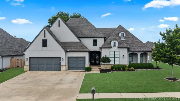 12454 S 105th Avenue E, Bixby, OK 74008