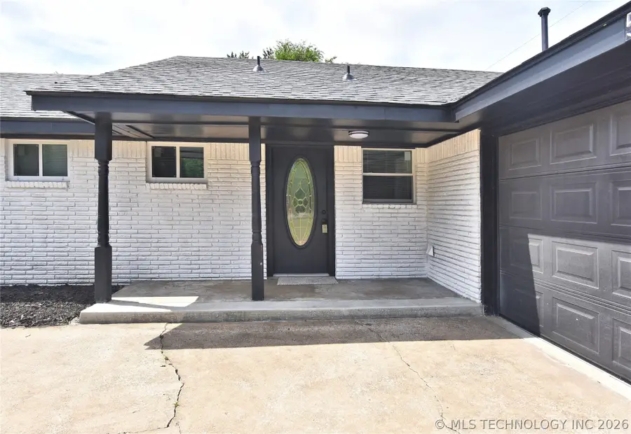 523 W Urbana Street, Broken Arrow, OK 74012 - #2