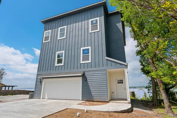 1664 Pin Oak Street, Grove, OK 74344