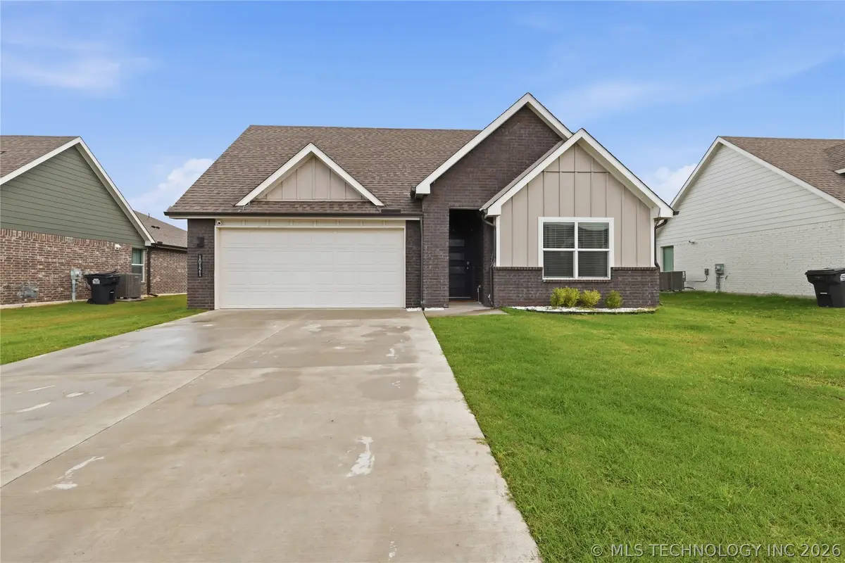 10121 E 132 Street S, Bixby, OK 74008 - #1