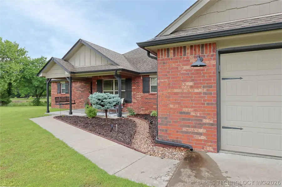 15044 S Ash Valley Lane, Claremore, OK 74017 - #2
