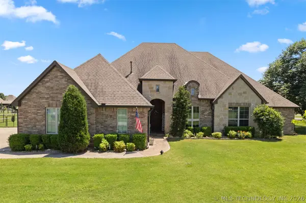 5100 E Hickory Bluff Drive, Claremore, OK 74019