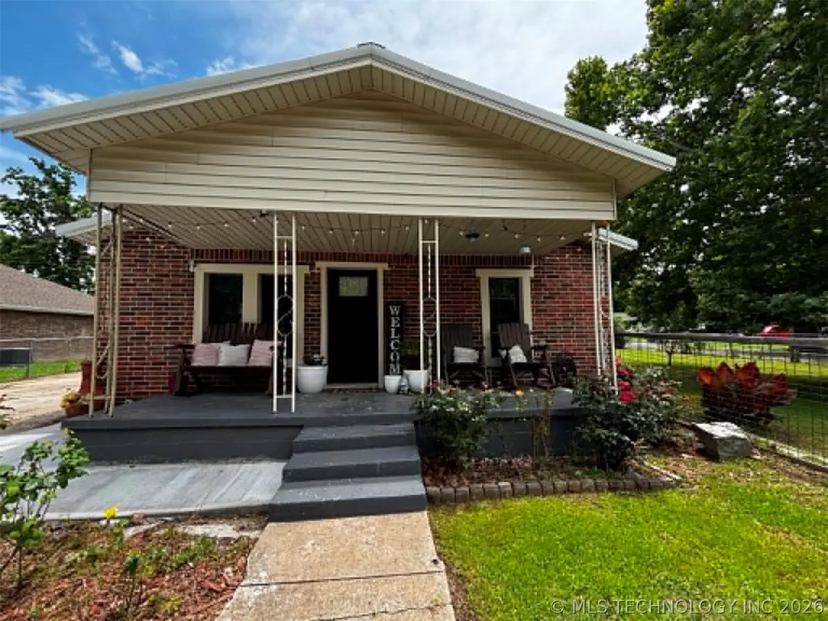 552 S 4th Street, Muskogee, OK 74401 - #1