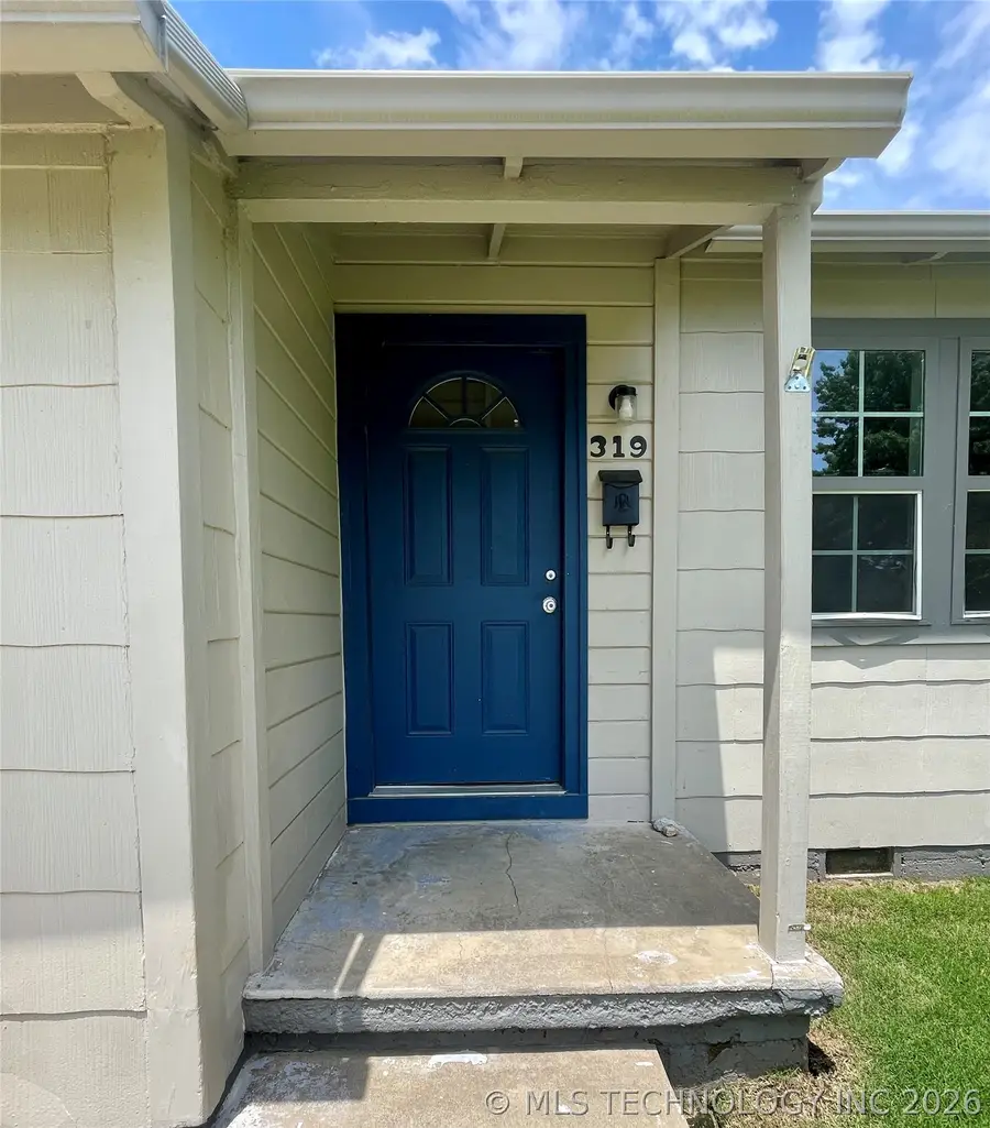 319 E 45th Place, Tulsa, OK 74105 - #2