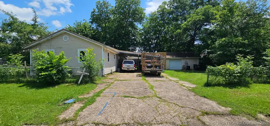 218 W Chickasaw Ave, Sallisaw, OK 74955 - #2