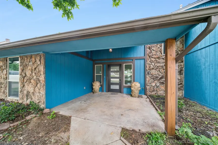 2008 N Main Street, Owasso, OK 74055 - #2