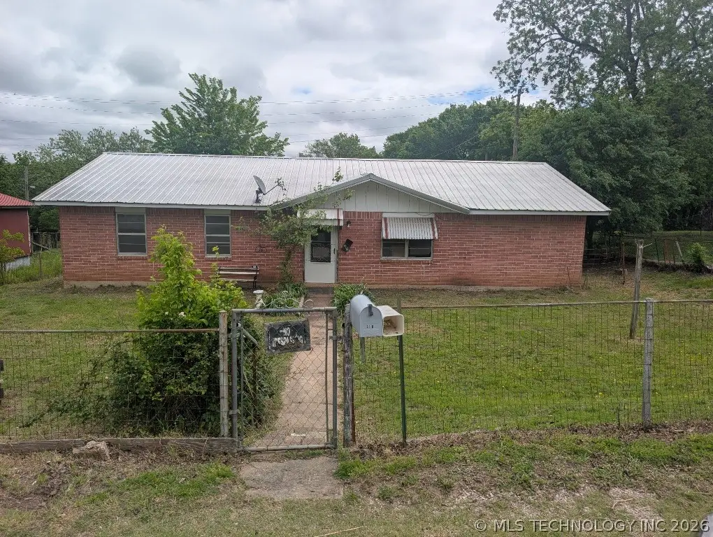 416 N Wilson Street, Fairfax, OK 74637 - #1