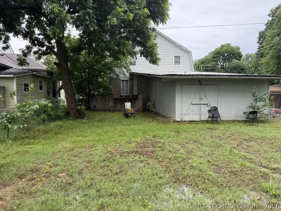 114 E 6th Street, Claremore, OK 74017 - #3